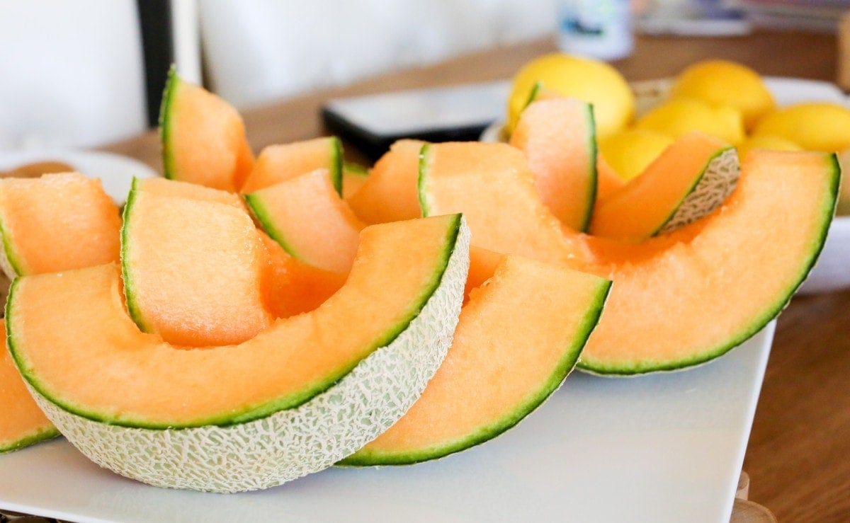 sliced melon