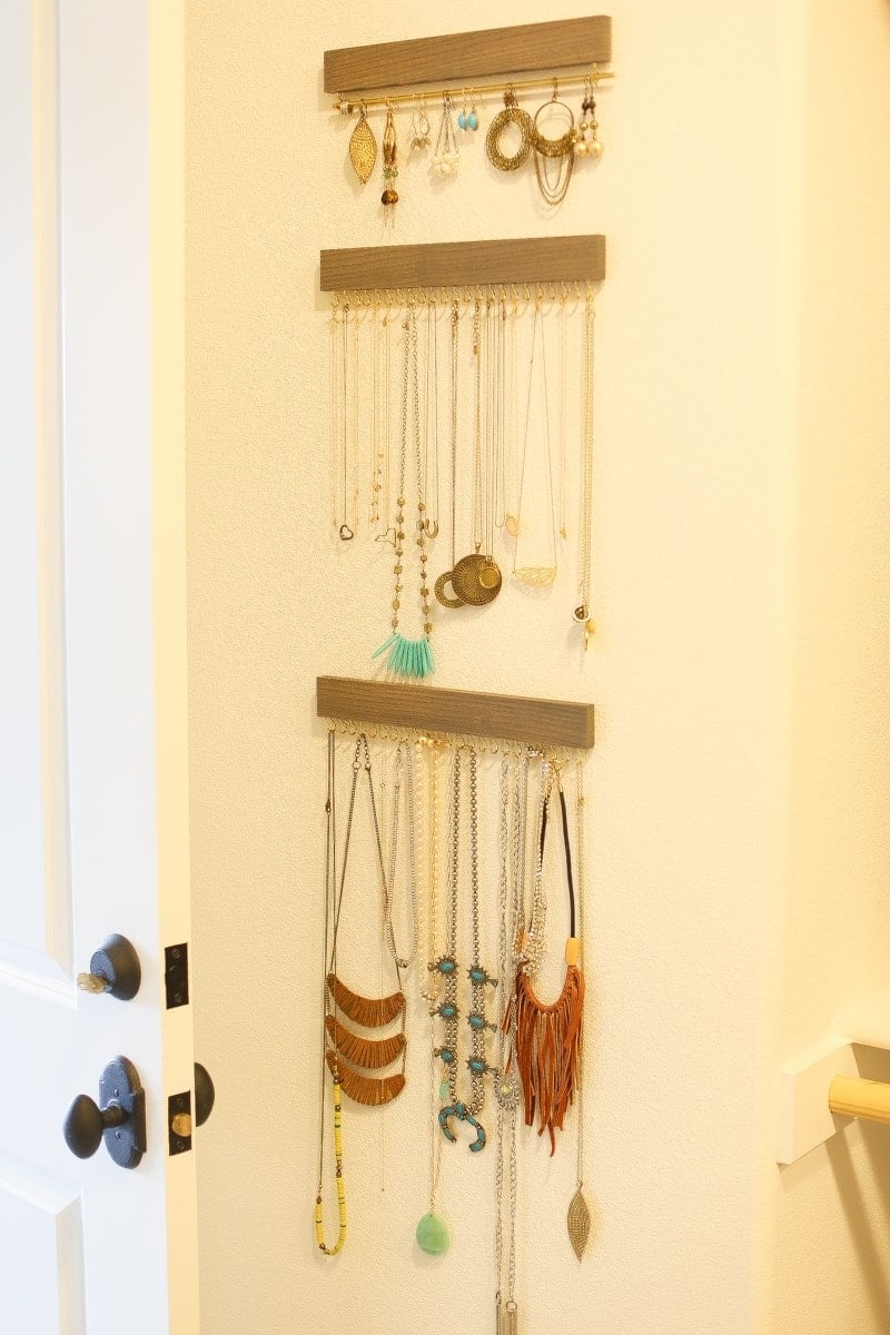 How to Keep Your Necklaces from Tangling, Simple & Dainty