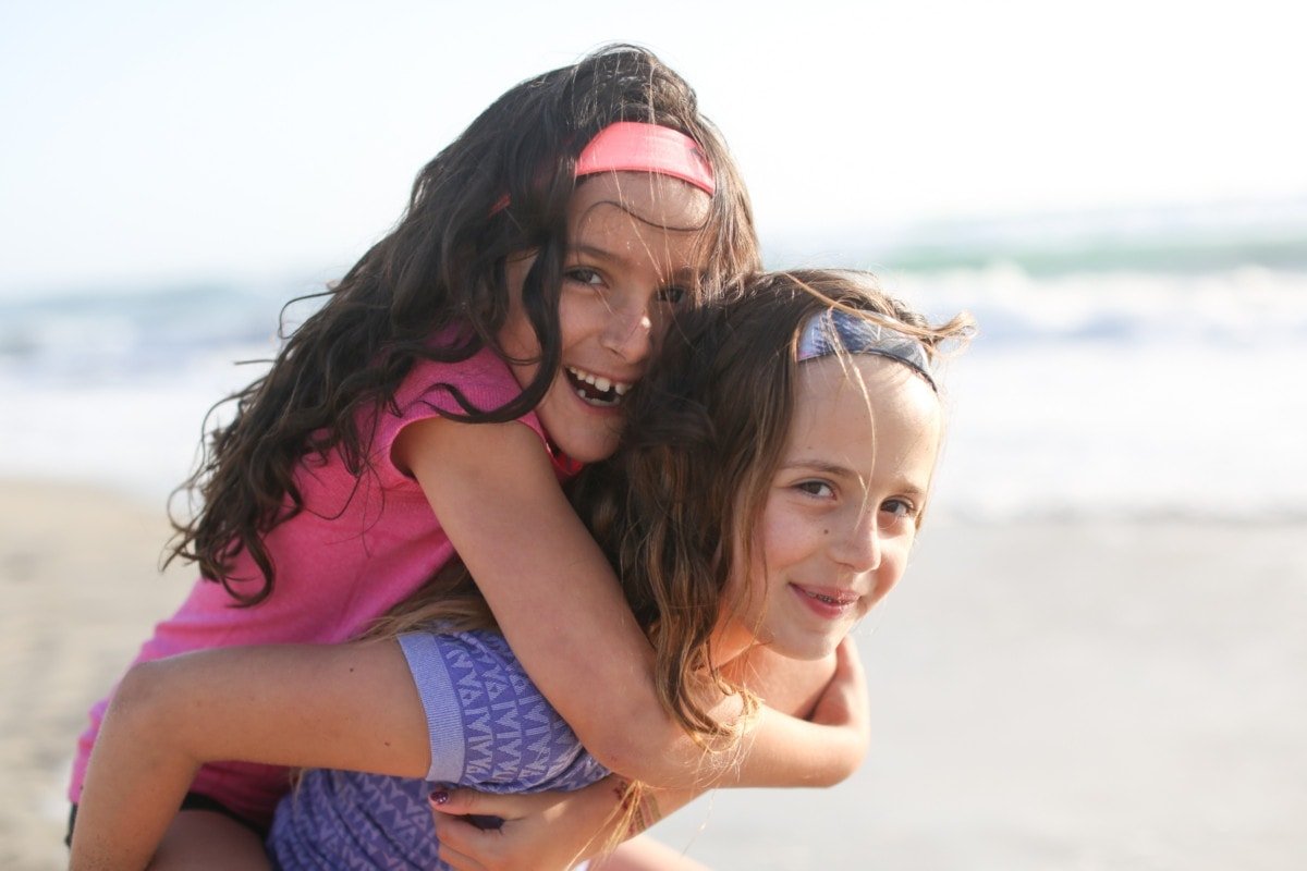 ivivva girls on beach