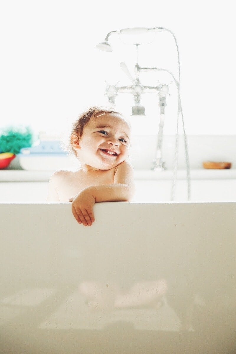 baby in tub 