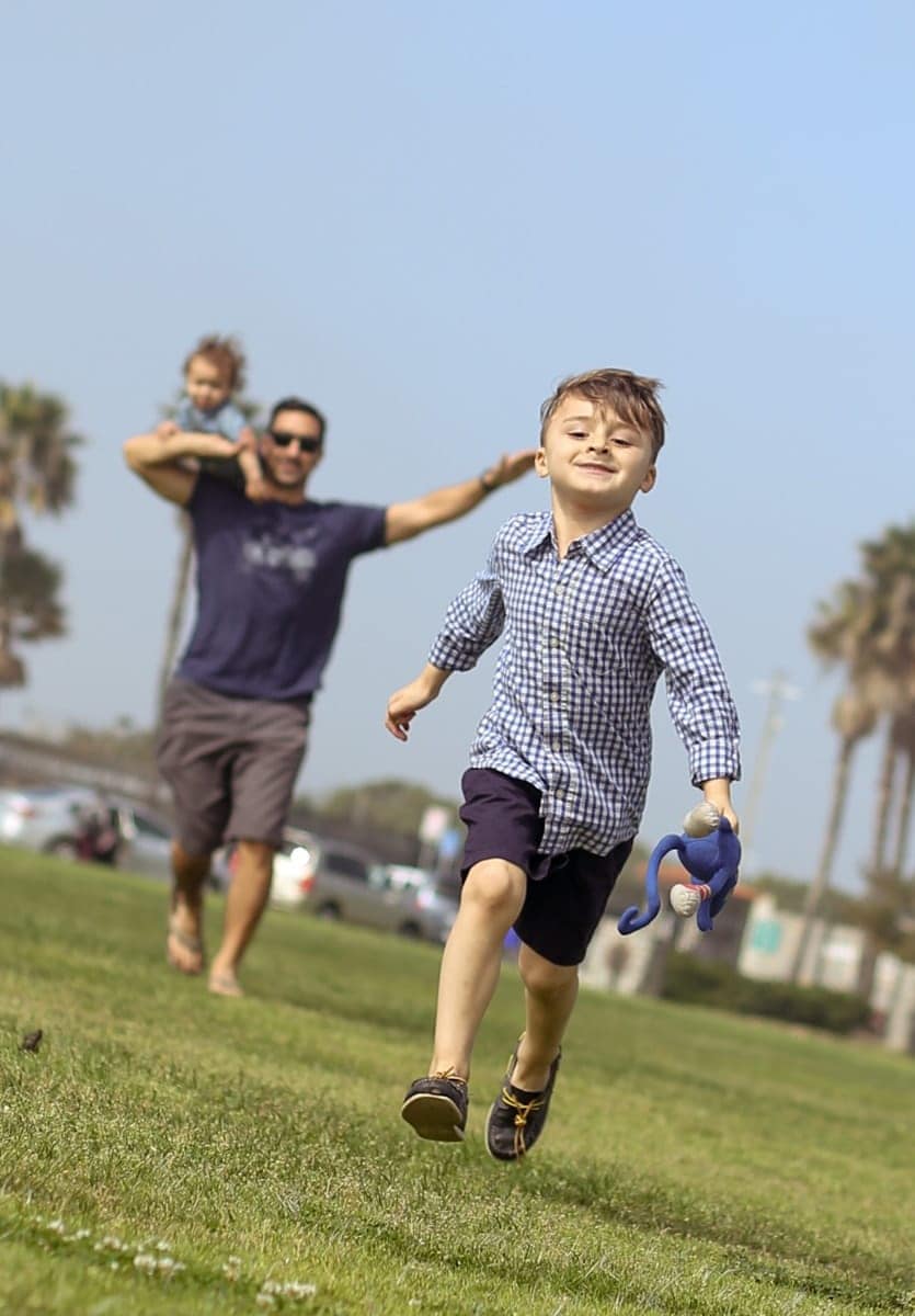 boy running 