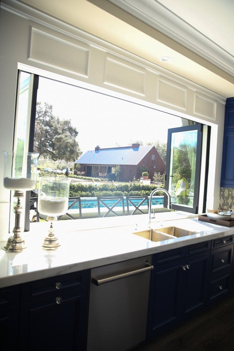 farmhouse kitchen window