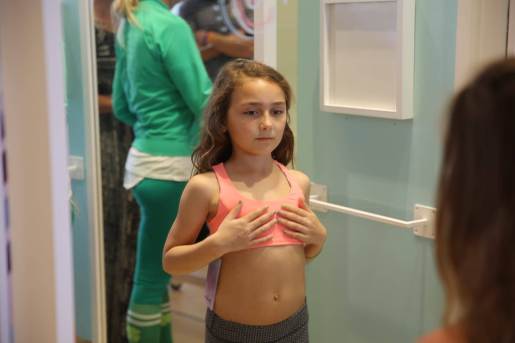 Bra Shopping With My Tween: Tips For Being A 'Supportive' Mom