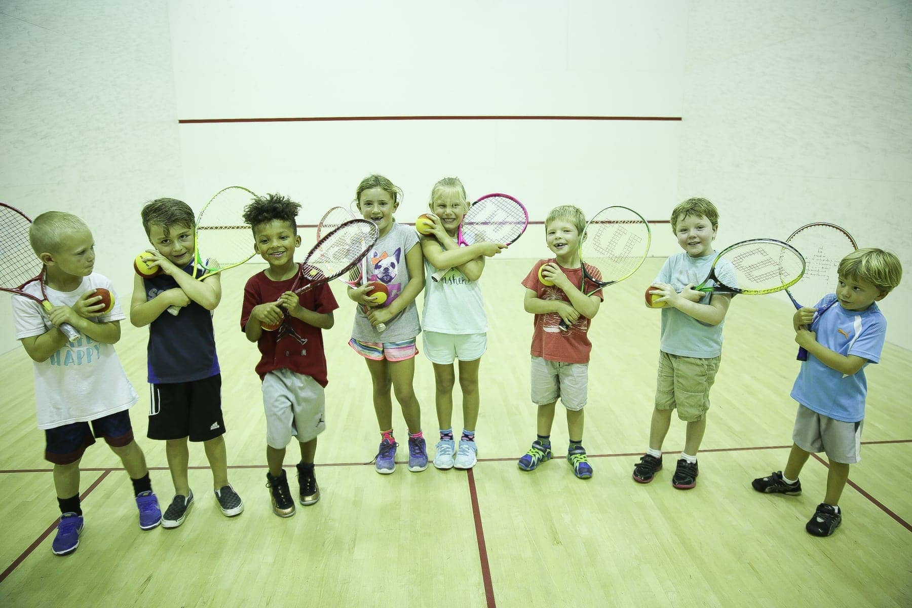 kids playing tennis 