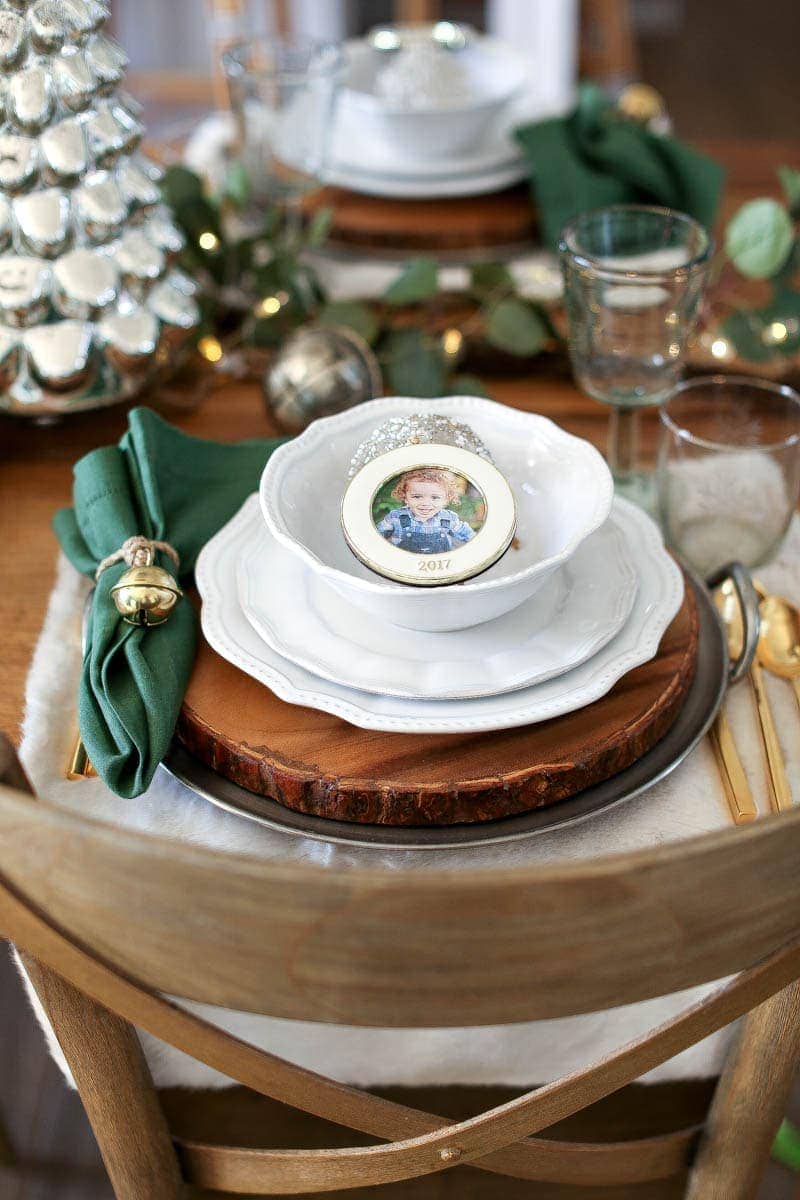 christmas table setting