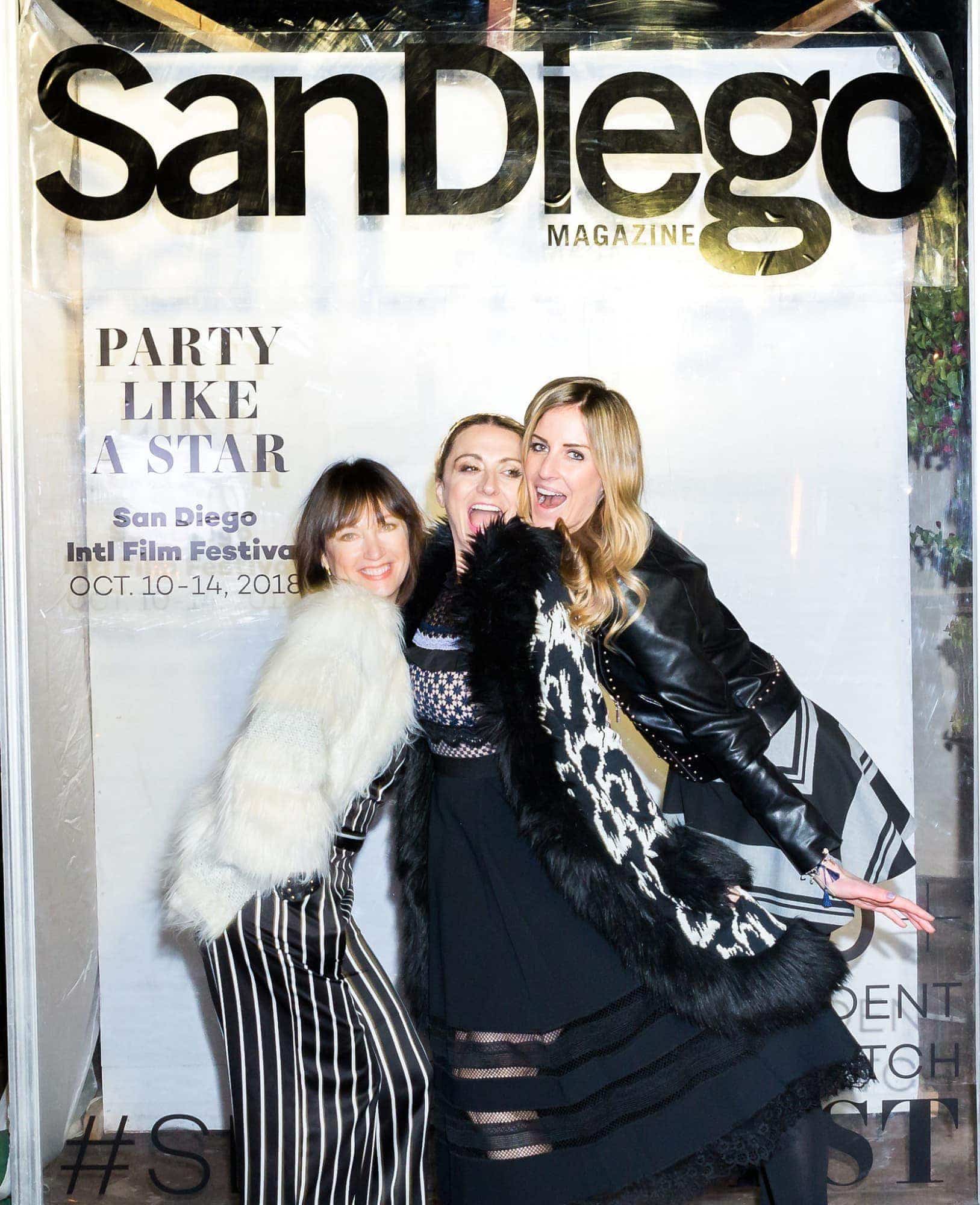 San Diego’s most glamorous Oscar Party returned last month and giving back has never looked, and tasted so good! With all the glitz and glam any partygoer could ask for, The San Diego Film Foundation made sure everyone who attended had a grand ole’ time. #oscarnight #oscarthemedparty #theoscarsdresses #theoscarsredcarpet #oscars2018 #sandiego #california #oscaraward #theoscarsparty #citygirlgonemom #ranchosantafe