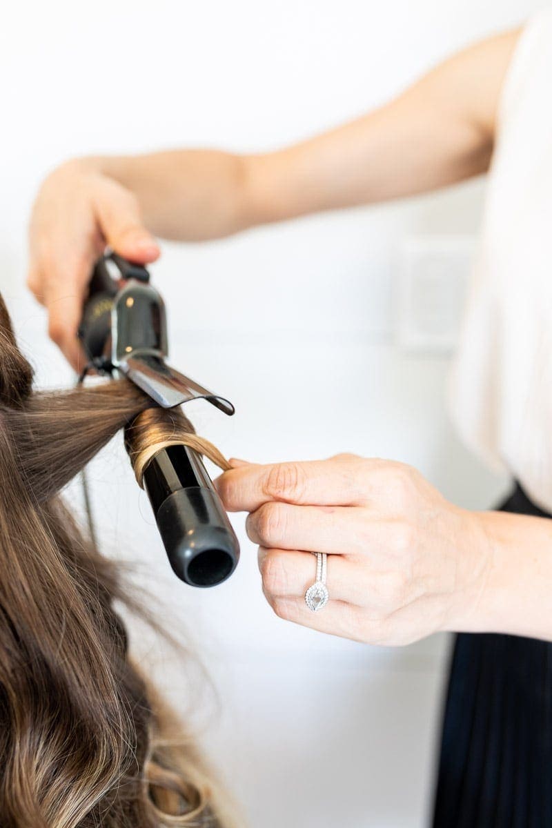 How To Create A Vintage Wave Hair Style - Step 5.3 #hairstyle #pinup #pinuphair #vintagewaveshair