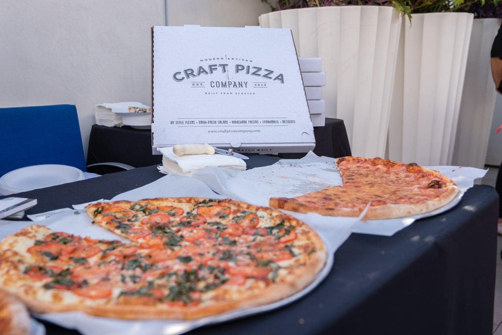 Craft Pizza on the Table #moviescreening #sandiegofilmfestival #hbo #sharpobjects #pizza