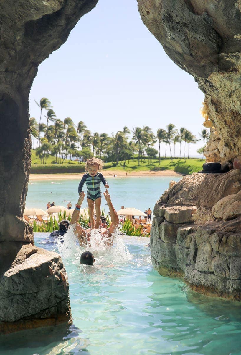 pool at disney aulani