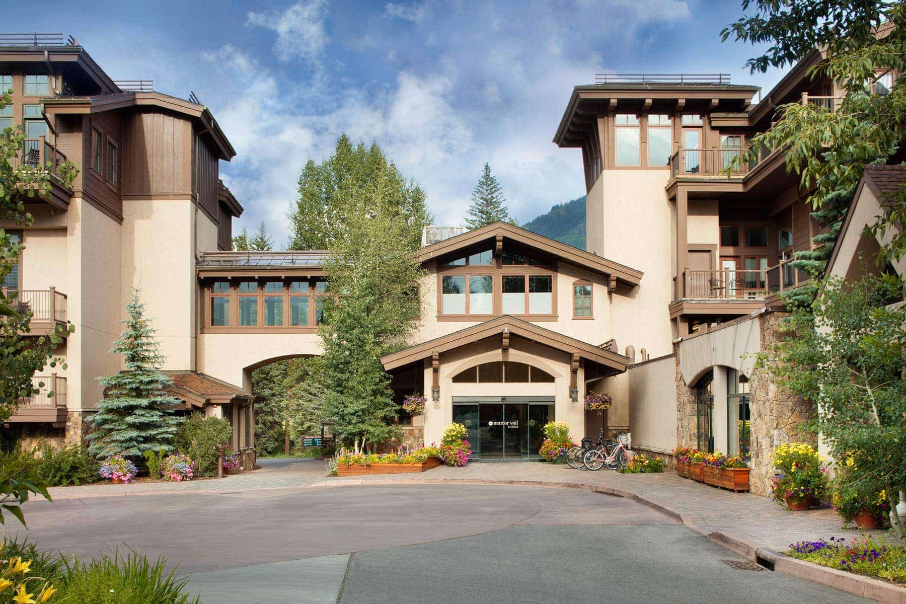 manor vail lodge