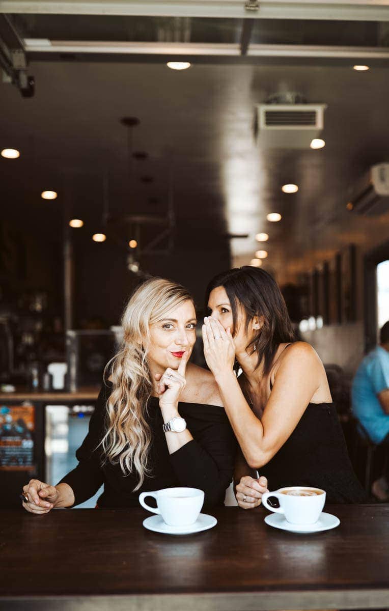 girls in coffee shop