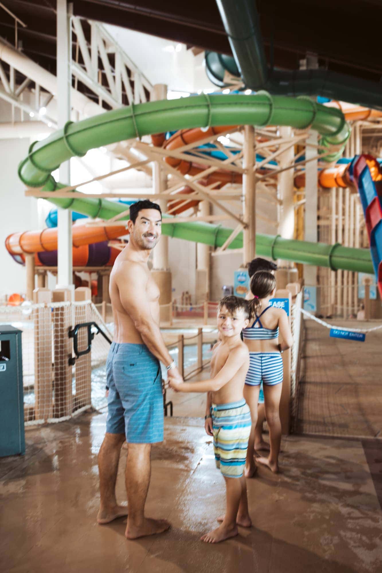 dad and son great wolf lodge