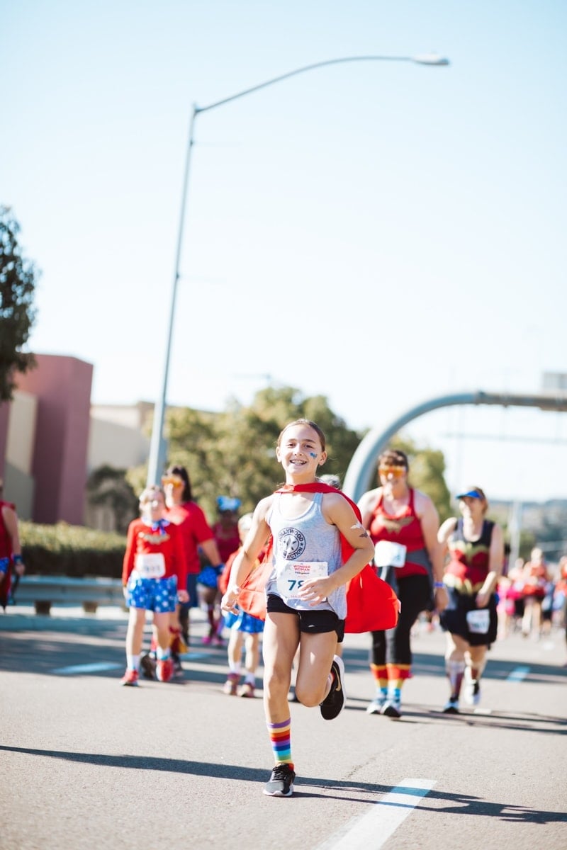 girl running 5k