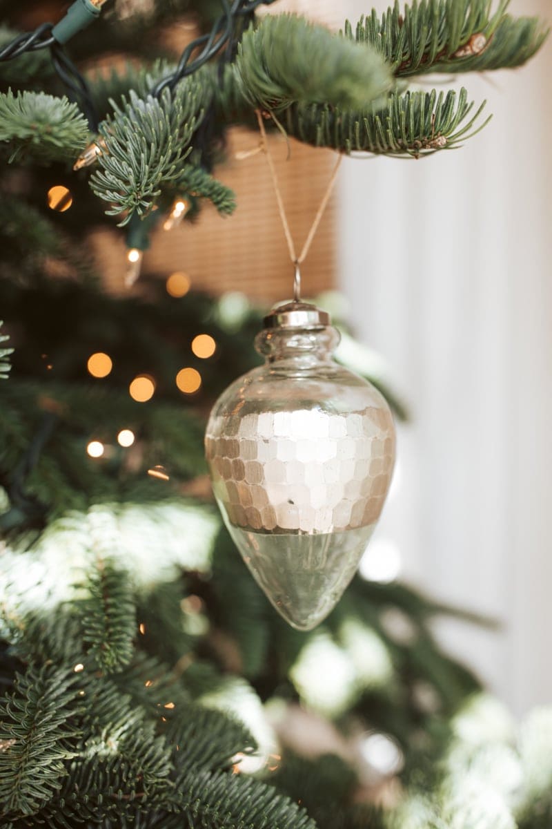 How to Decorate With Dazzling Holiday Accessories - City Girl Gone Mom