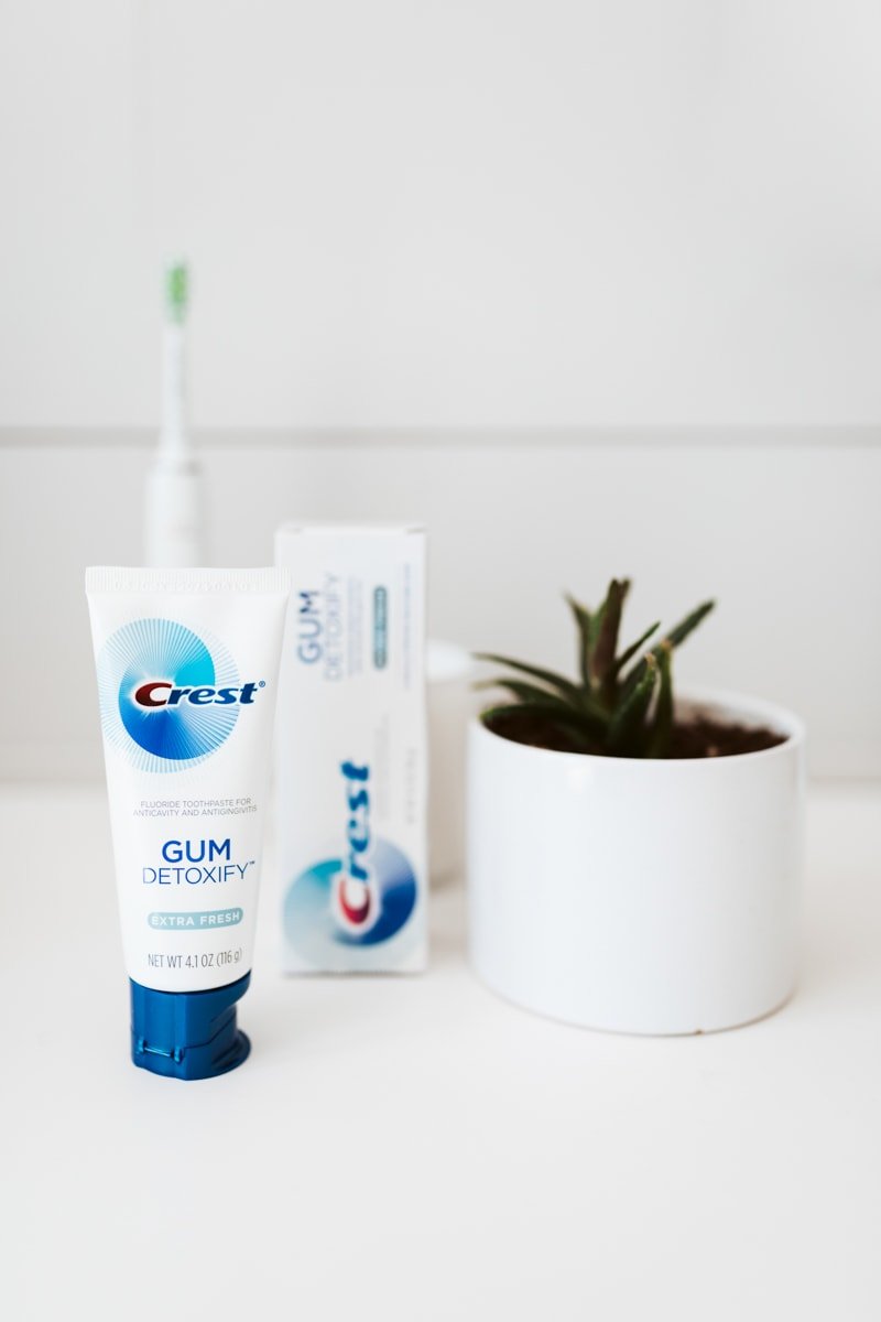 crest gum detoxify toothpaste