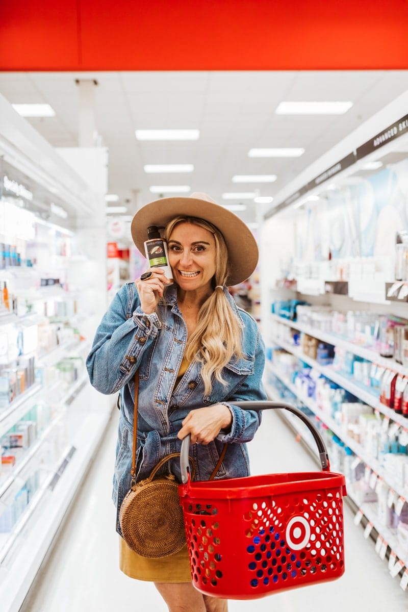 mom in target hair food