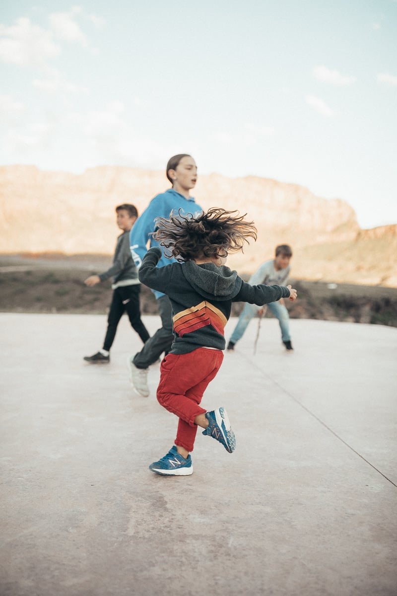 dancing kids