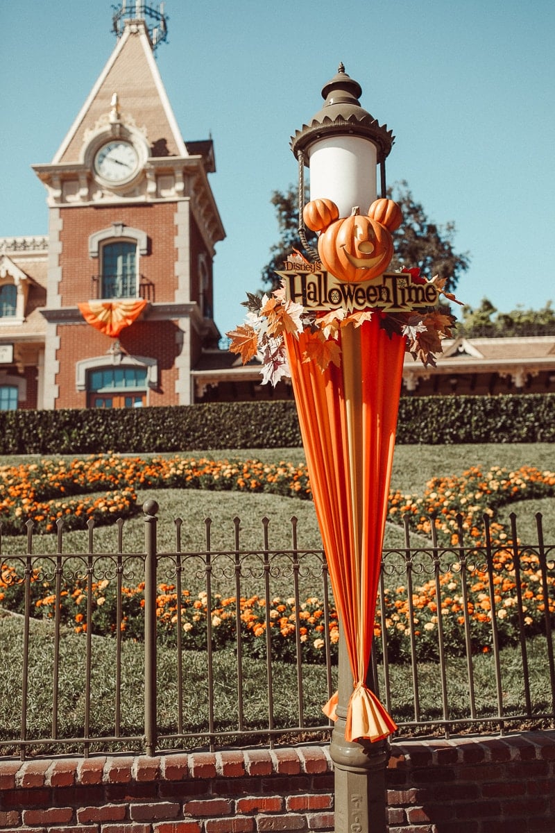 halloween time disneyland