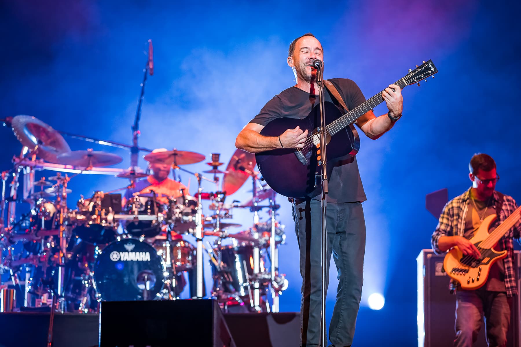 dave matthews band onstage