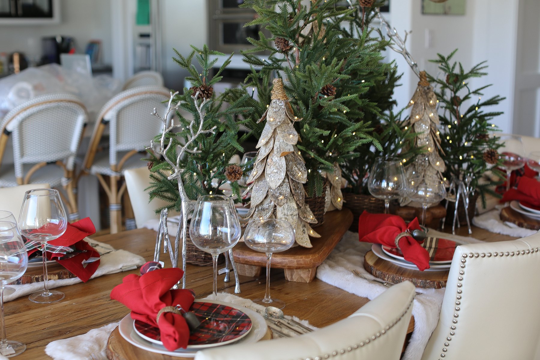 holiday table settings