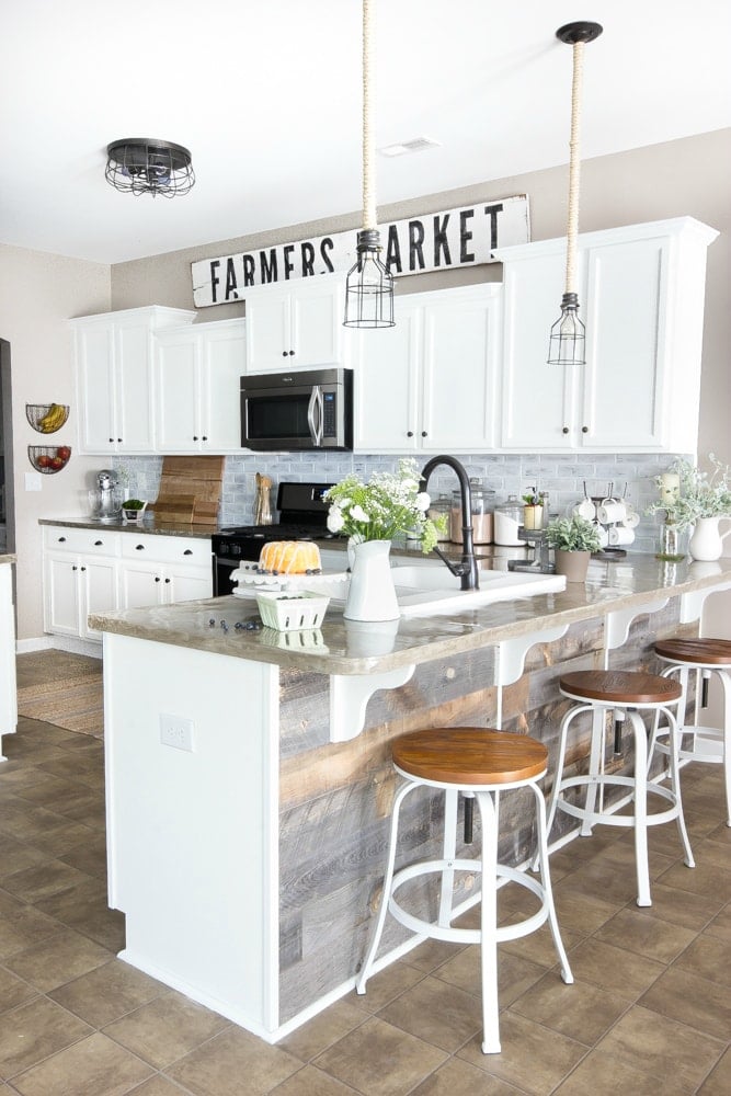 modern farmhouse kitchen