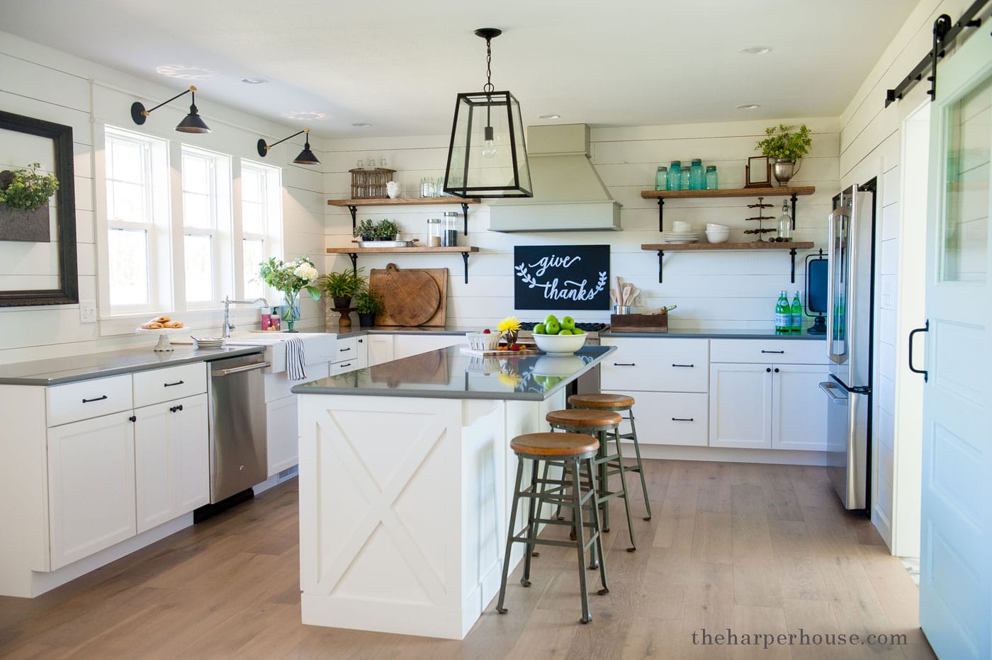 farmhouse kitchen