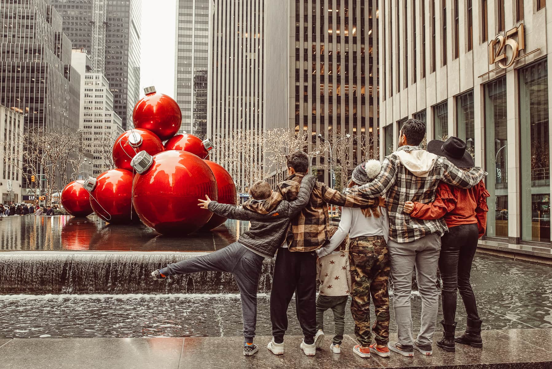 family in new york city for christmas