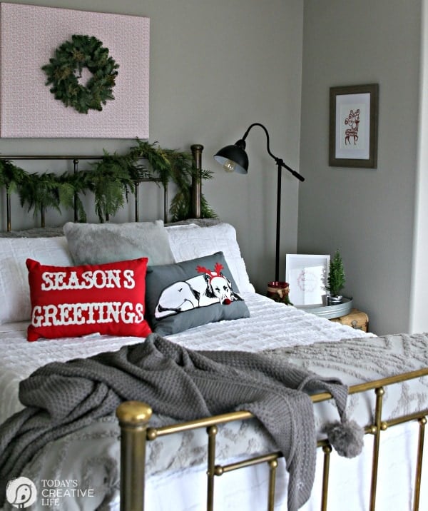 31 Holiday Guest Room Ideas  christmas bedroom, christmas decorations  bedroom, holiday guest room