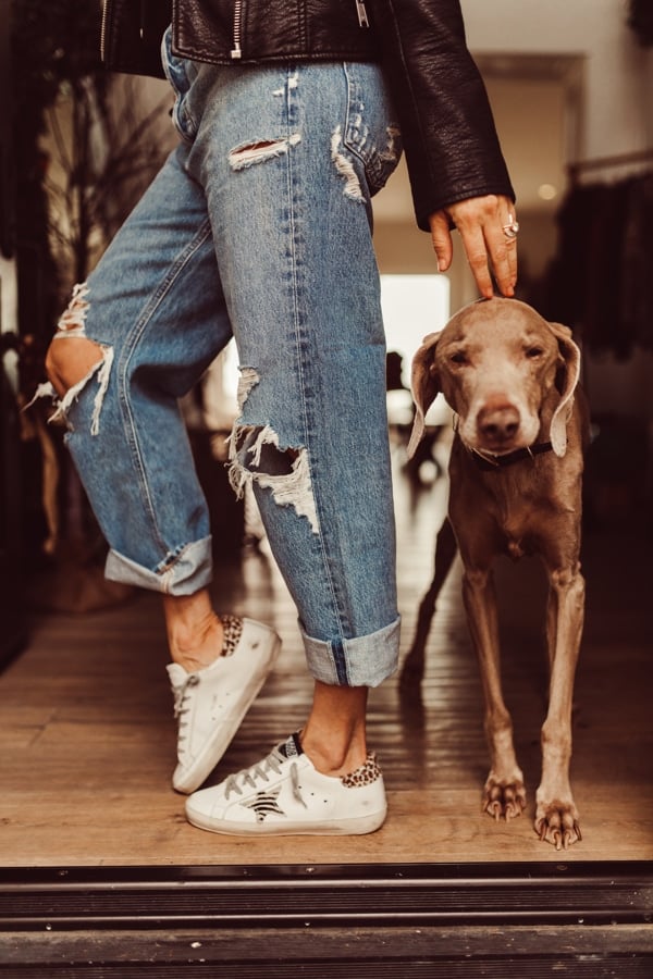 3 Ways to style Mom Jeans - Dogdays of Summer Blog