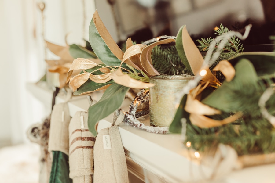 christmas fireplace mantel