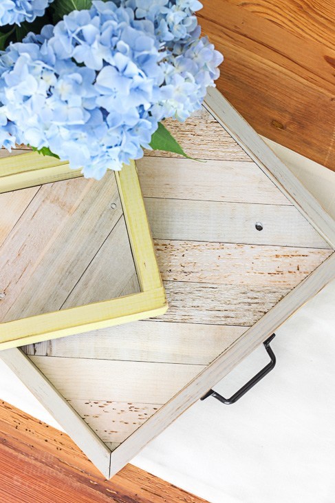 rustic trays with flowers