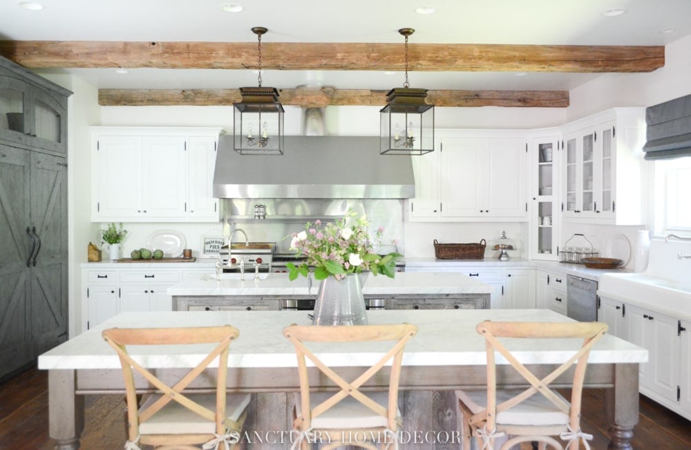 modern farmhouse kitchen