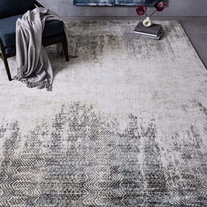 grey rug in sitting room