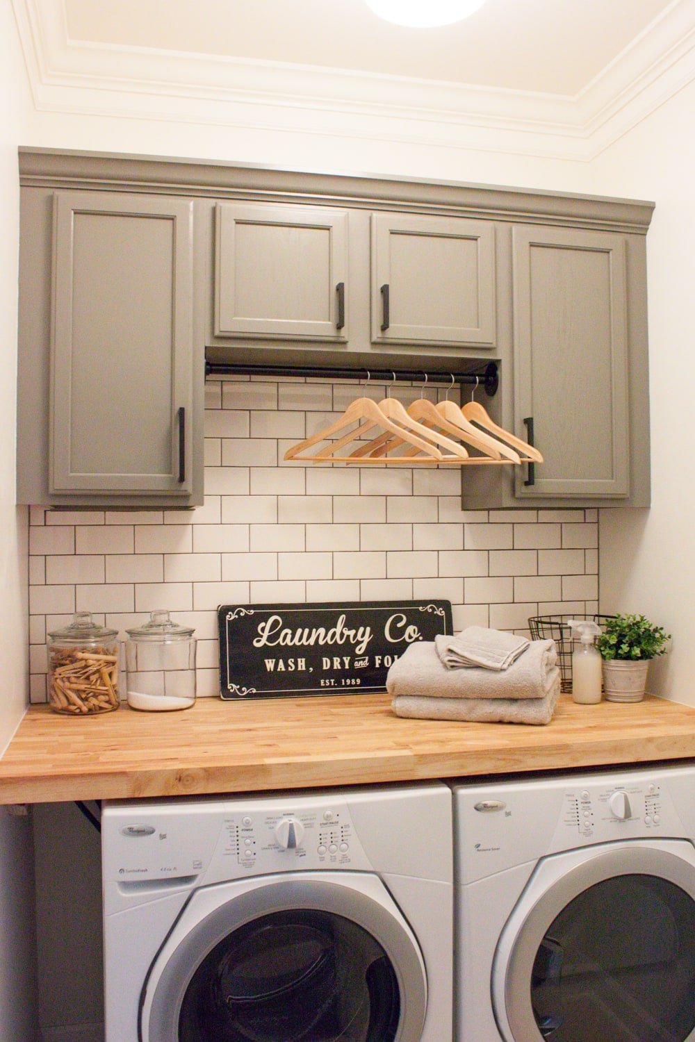 Must-haves for a modern laundry room - Wayne Homes