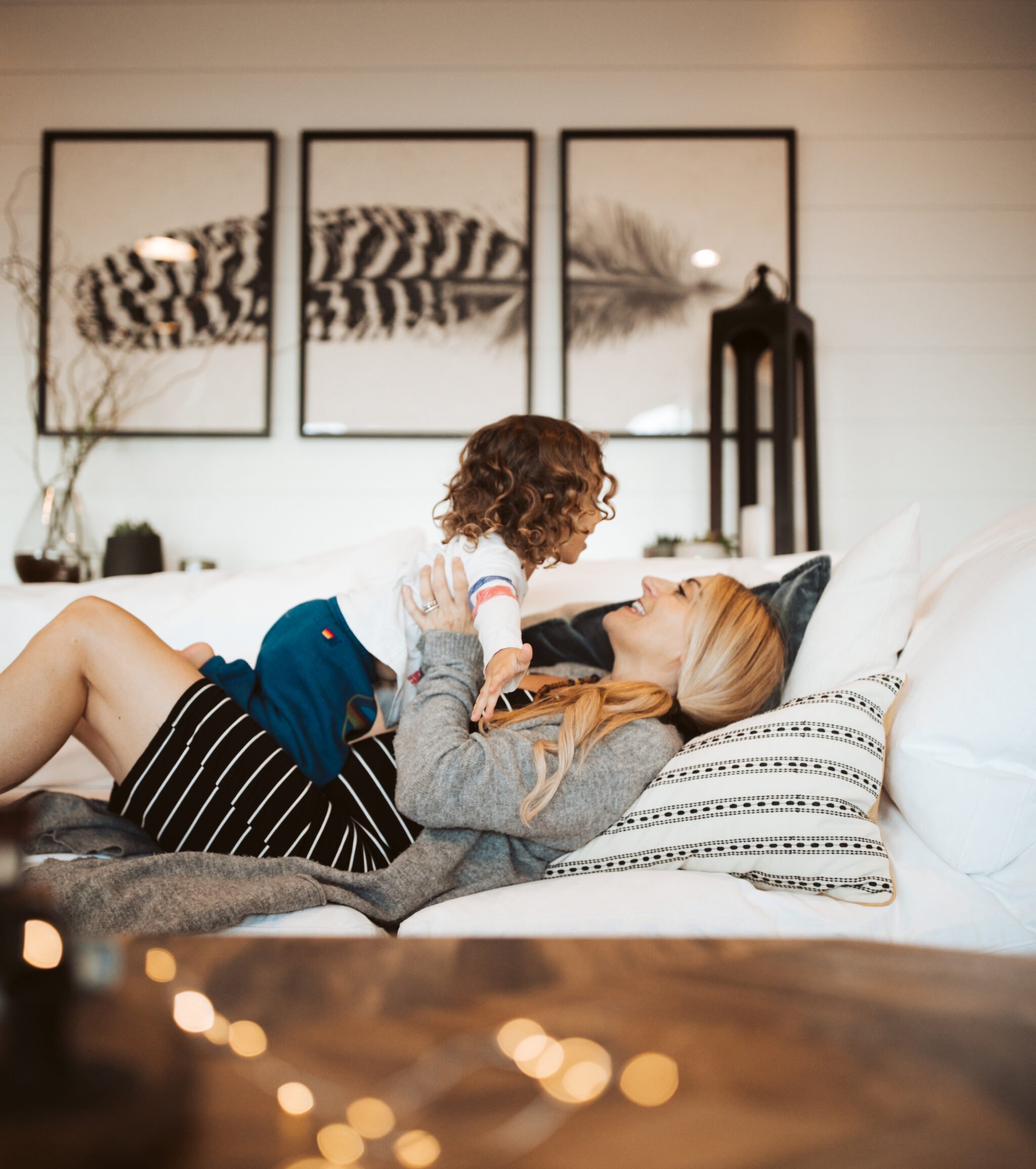 mom hugging toddler