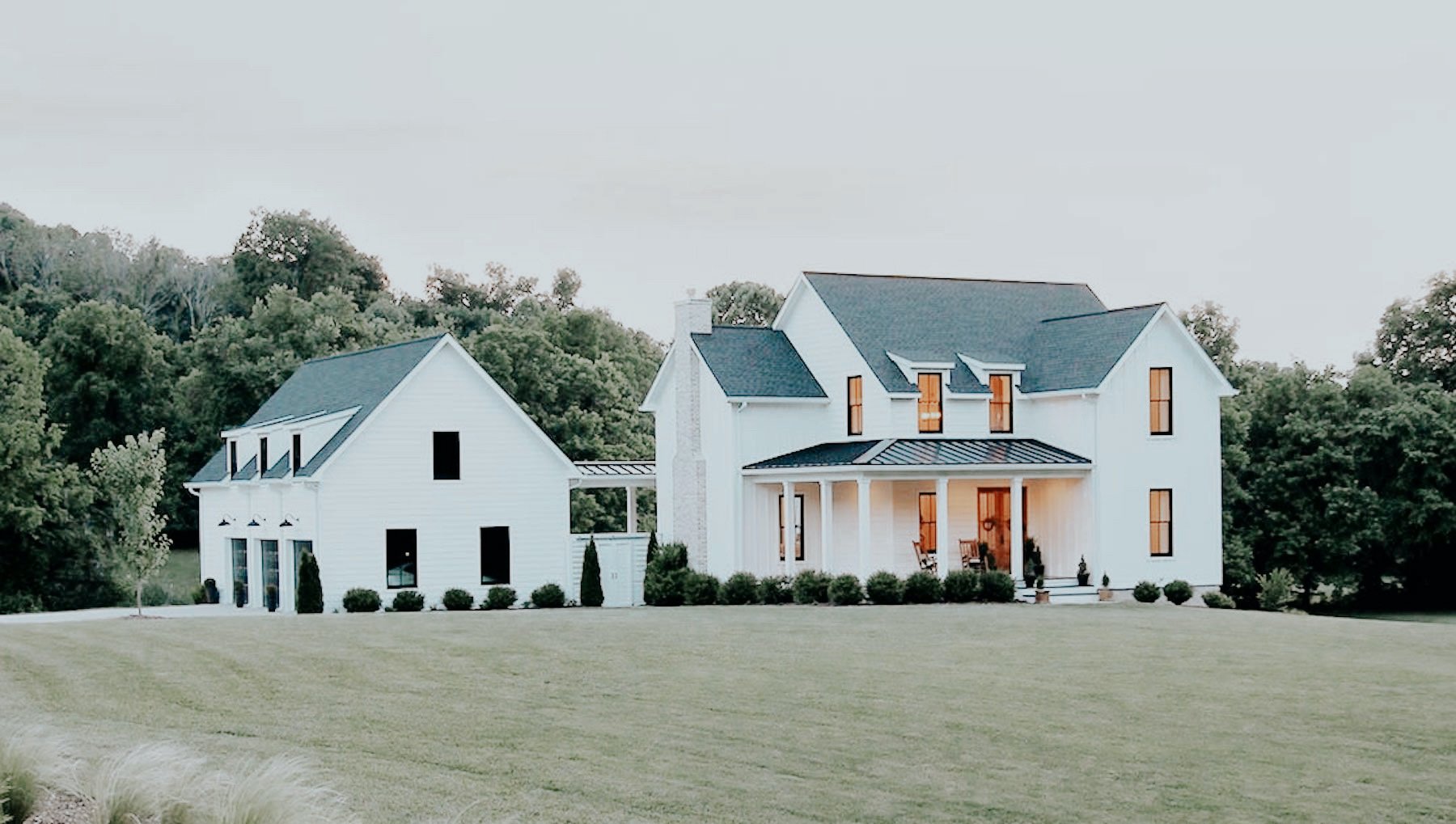 Farmhouse Kitchen Ideas: Rustic Charm and Timeless Elegance - Tidbits