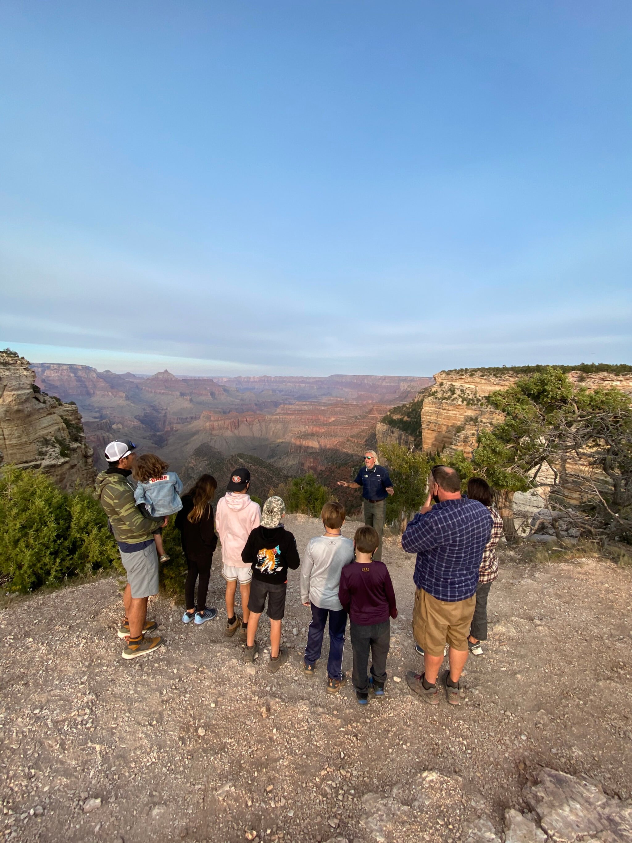 guide and group at the grand canyon