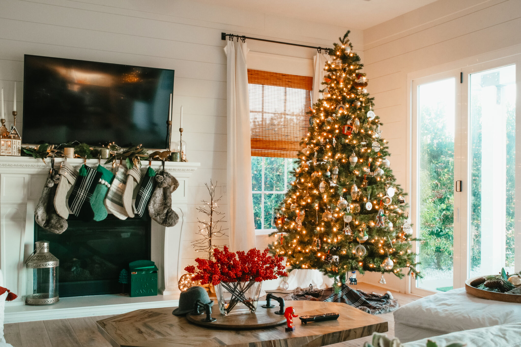 christmas tree living room