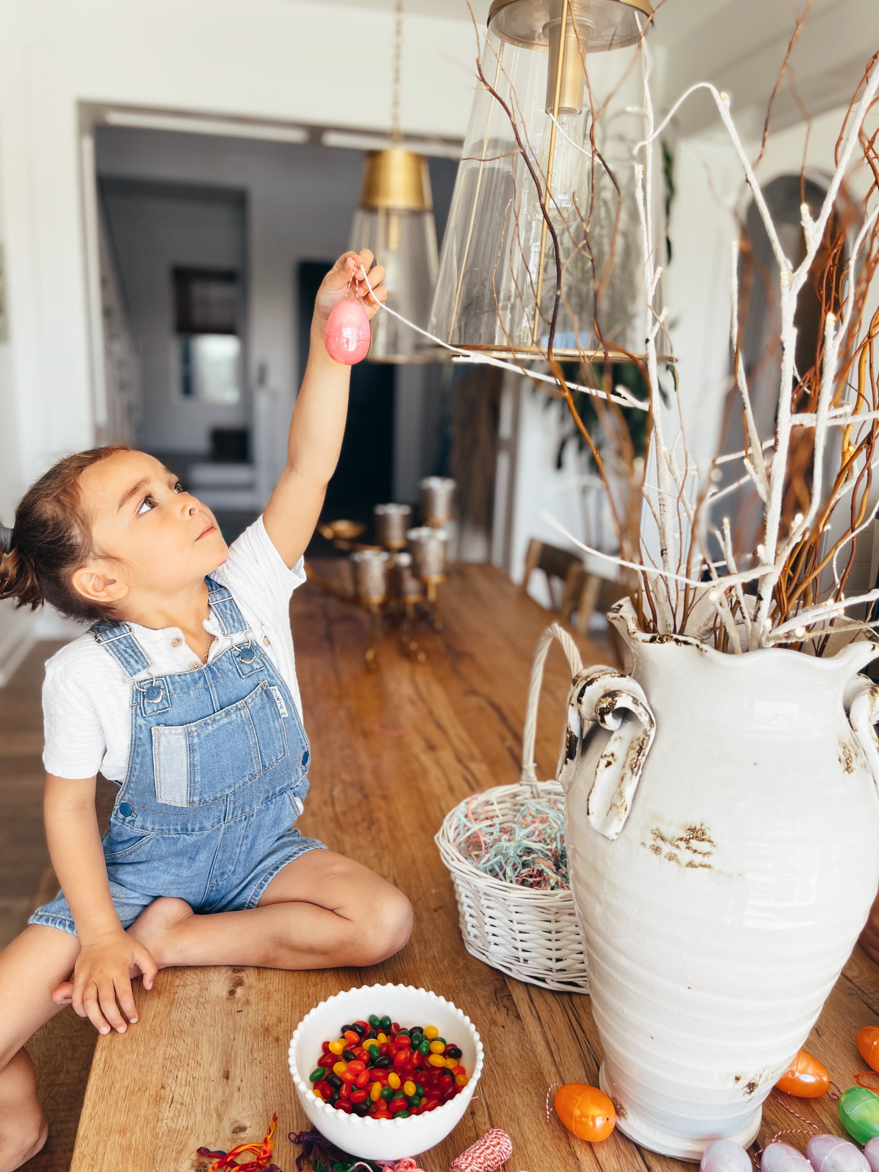 kid decorating