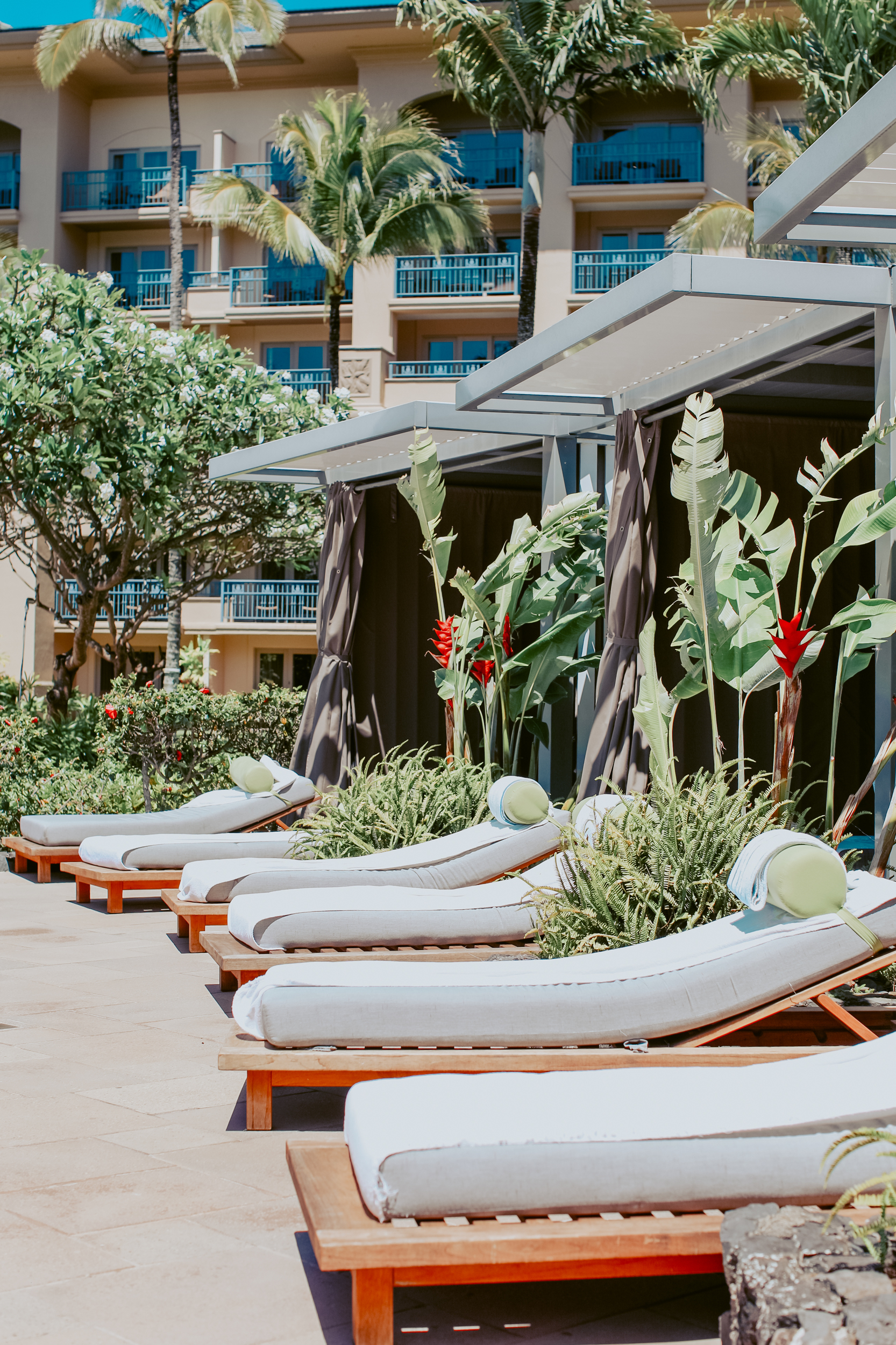 hotel lounge chairs 