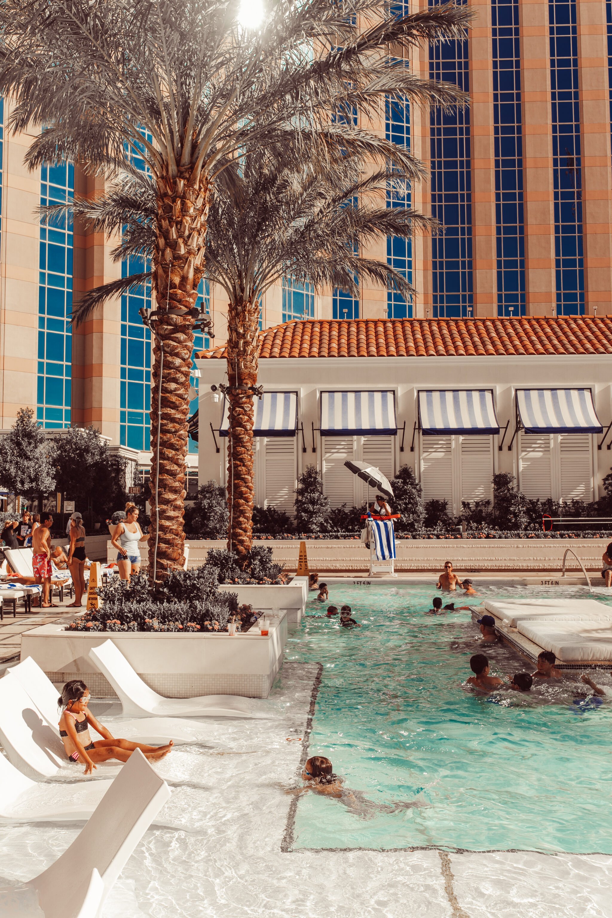 venetian hotel pool