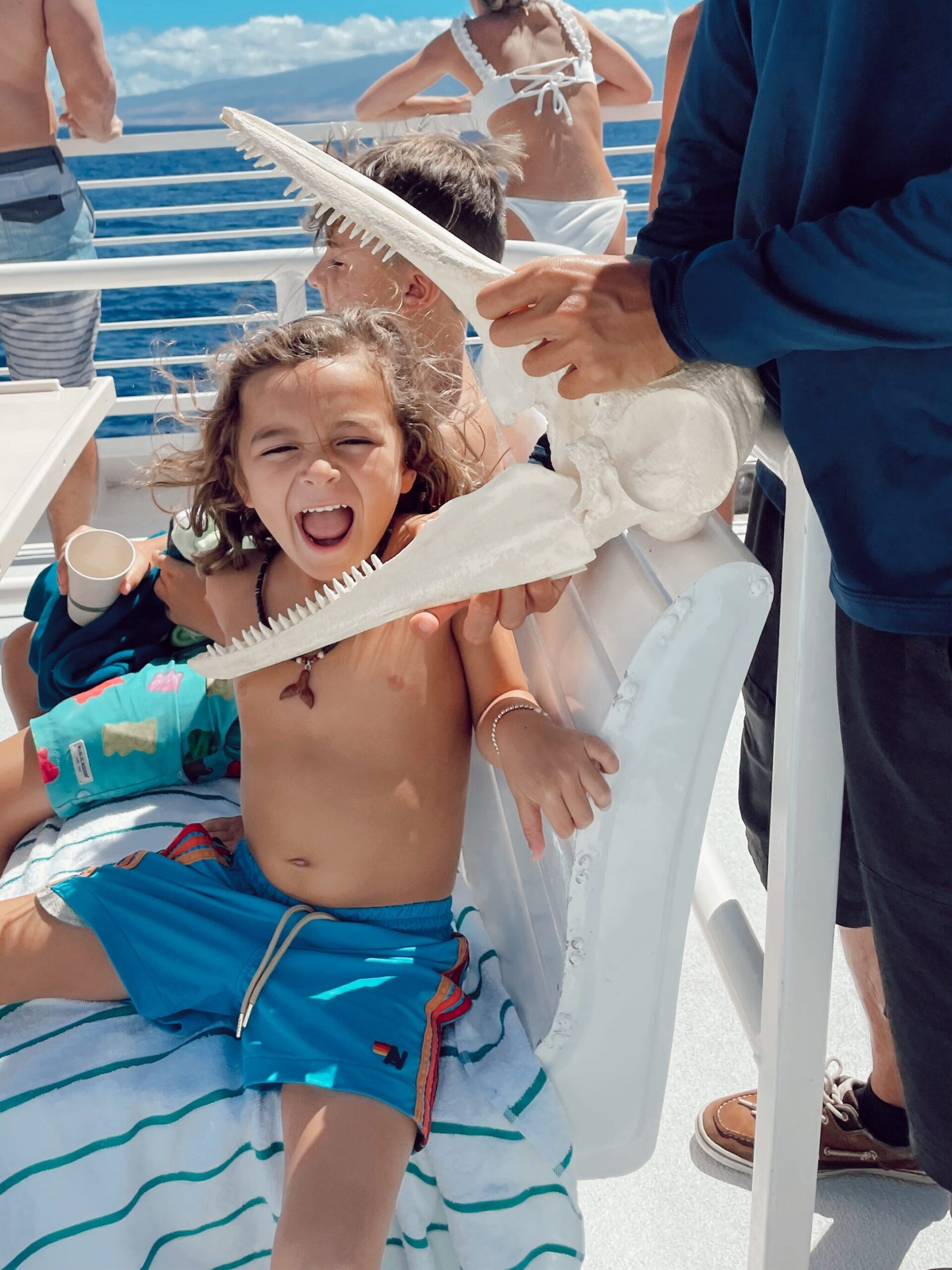 kids leaning about maui marine life