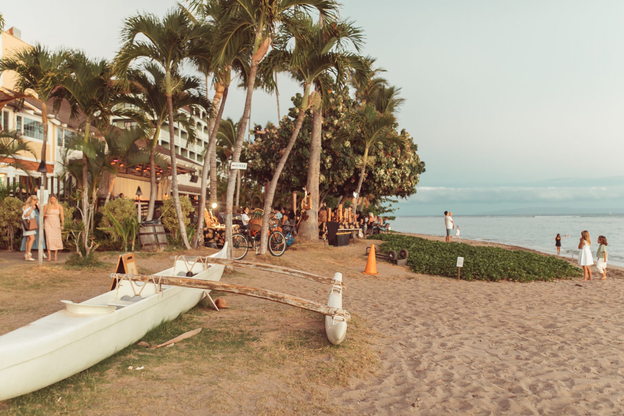 beachside restaurant