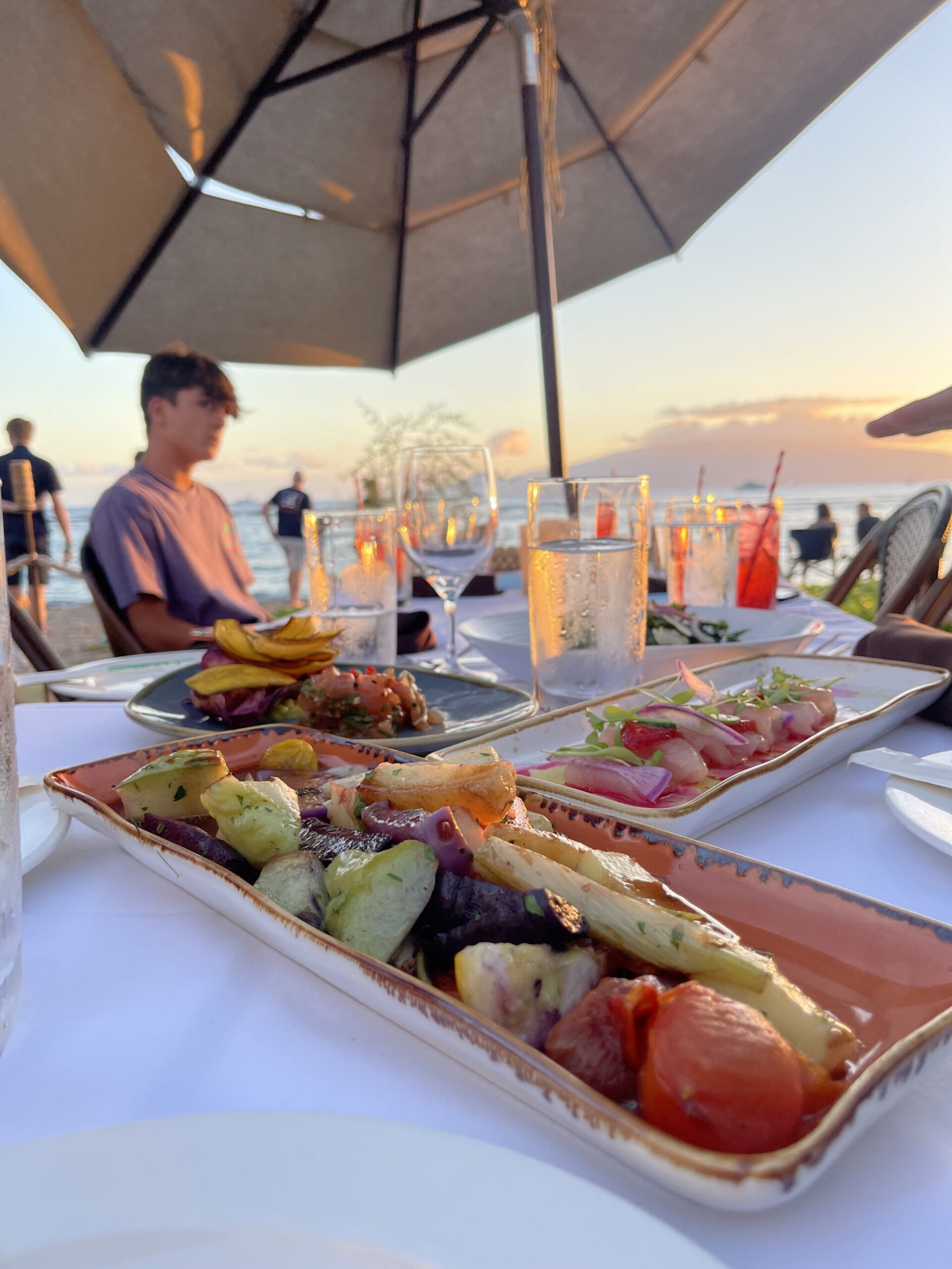 beachside restaurant dishes