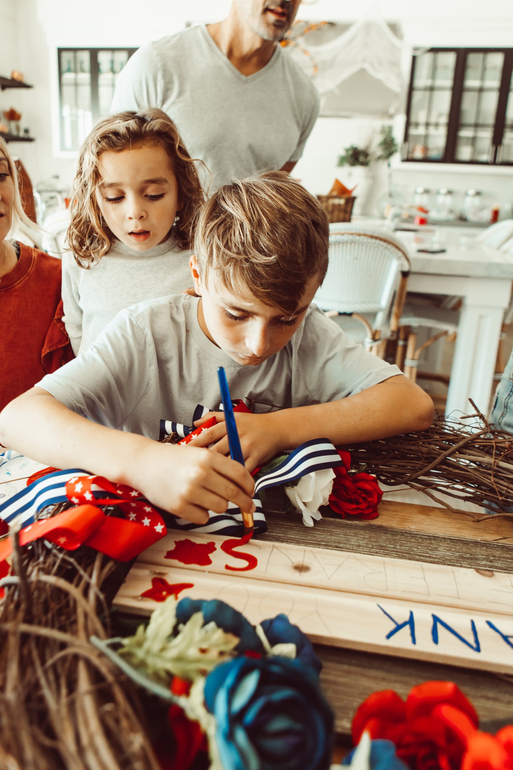 kids making crafts