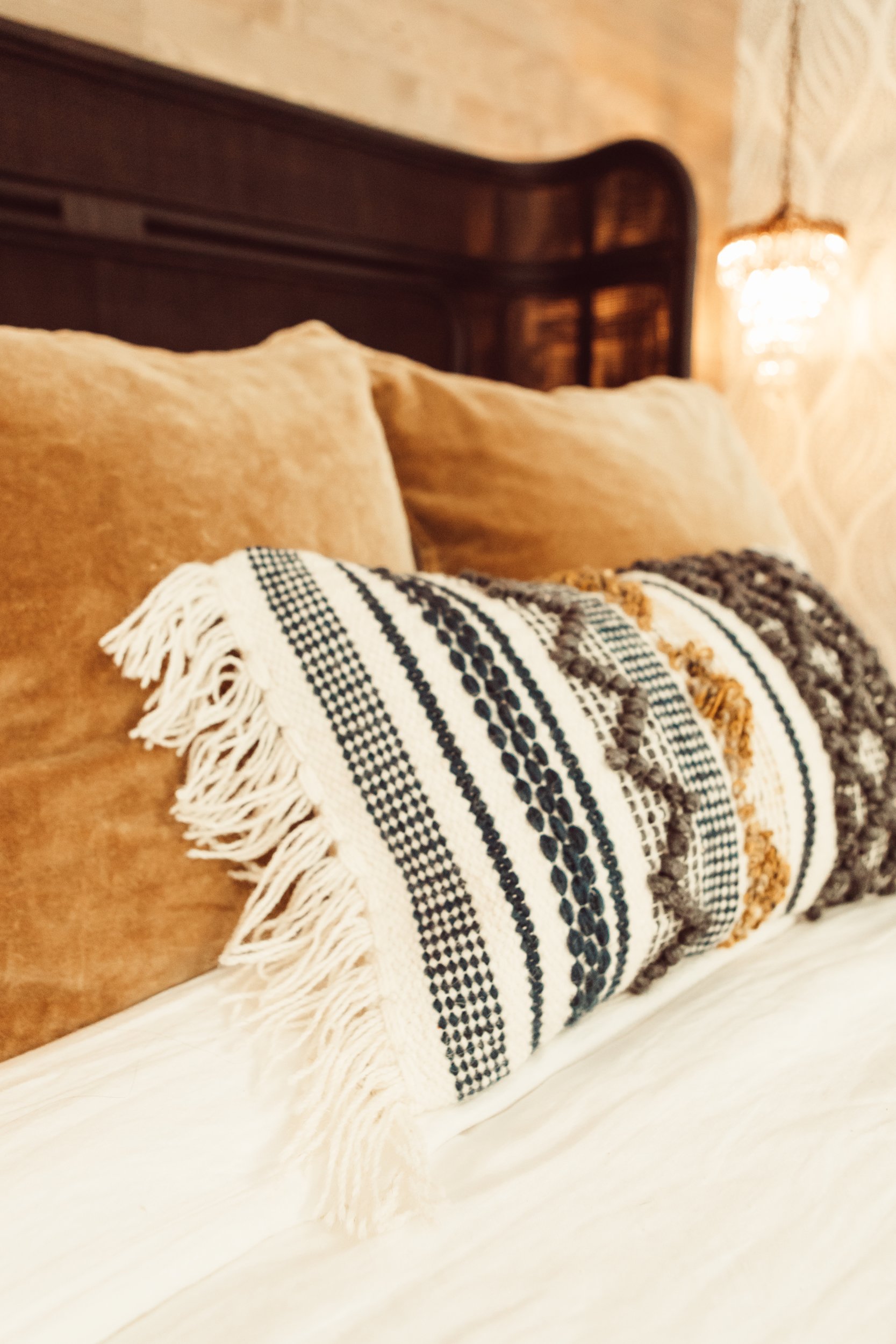 throw pillow details