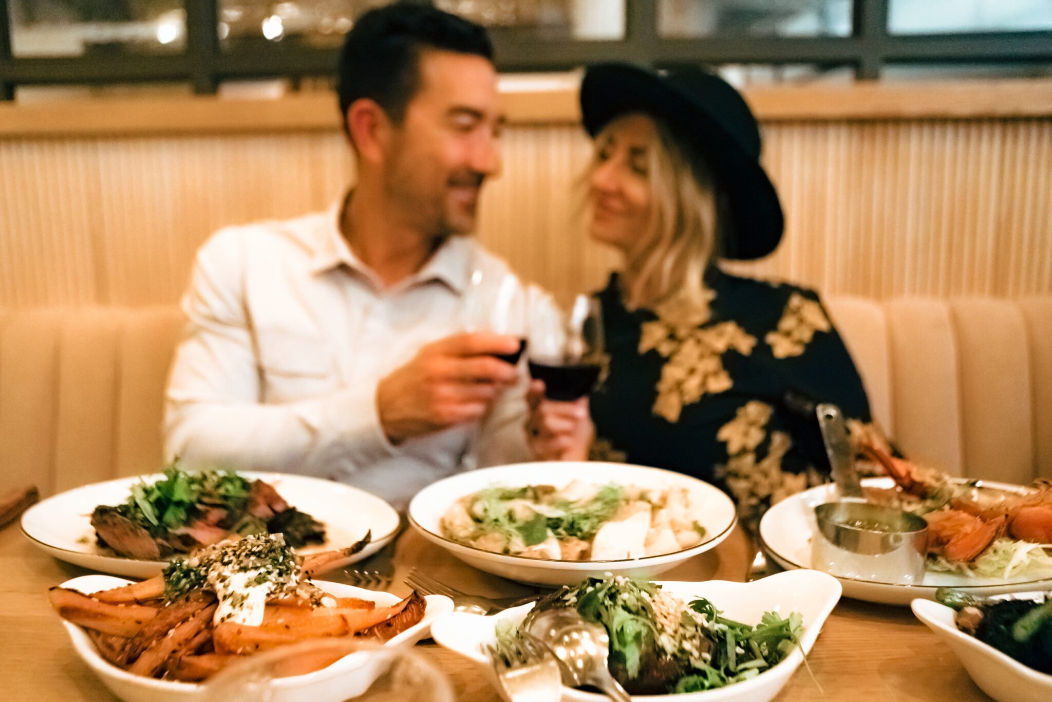 couple having date night at a restaurant