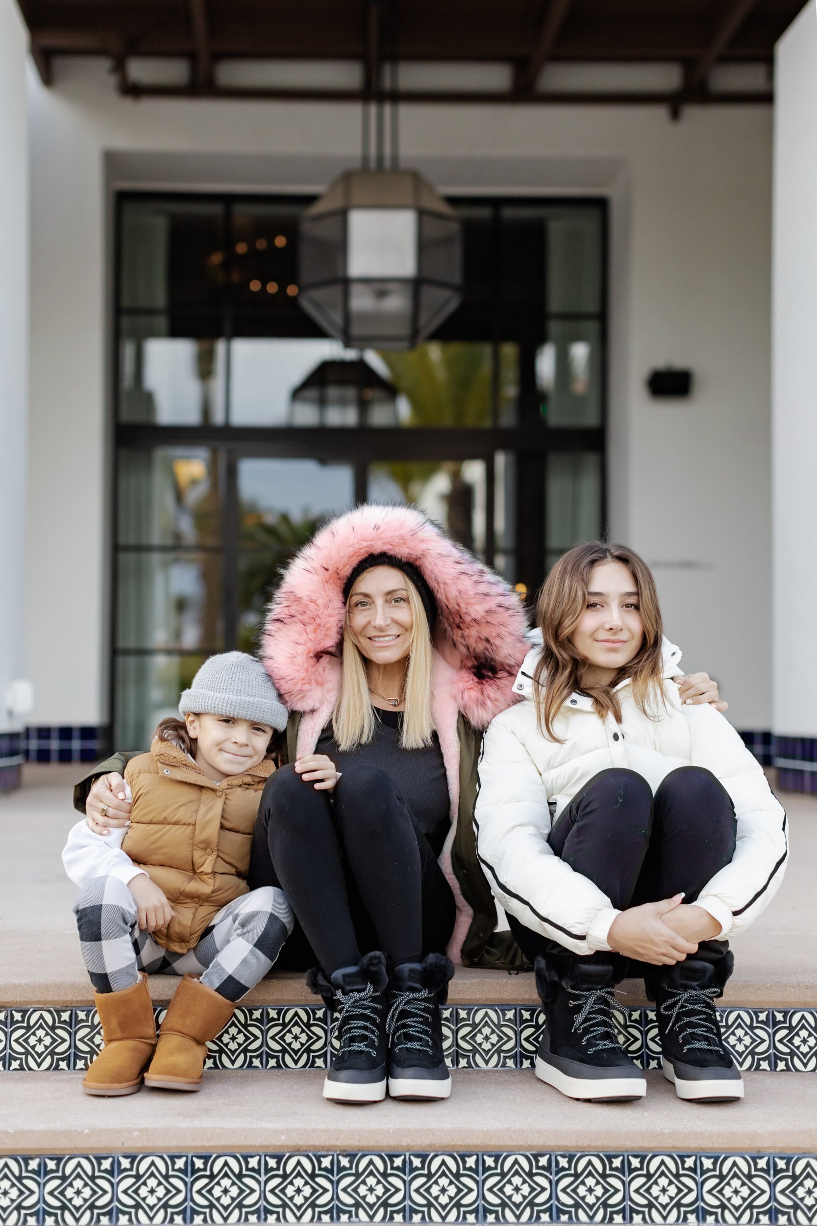 mom sitting with her kids