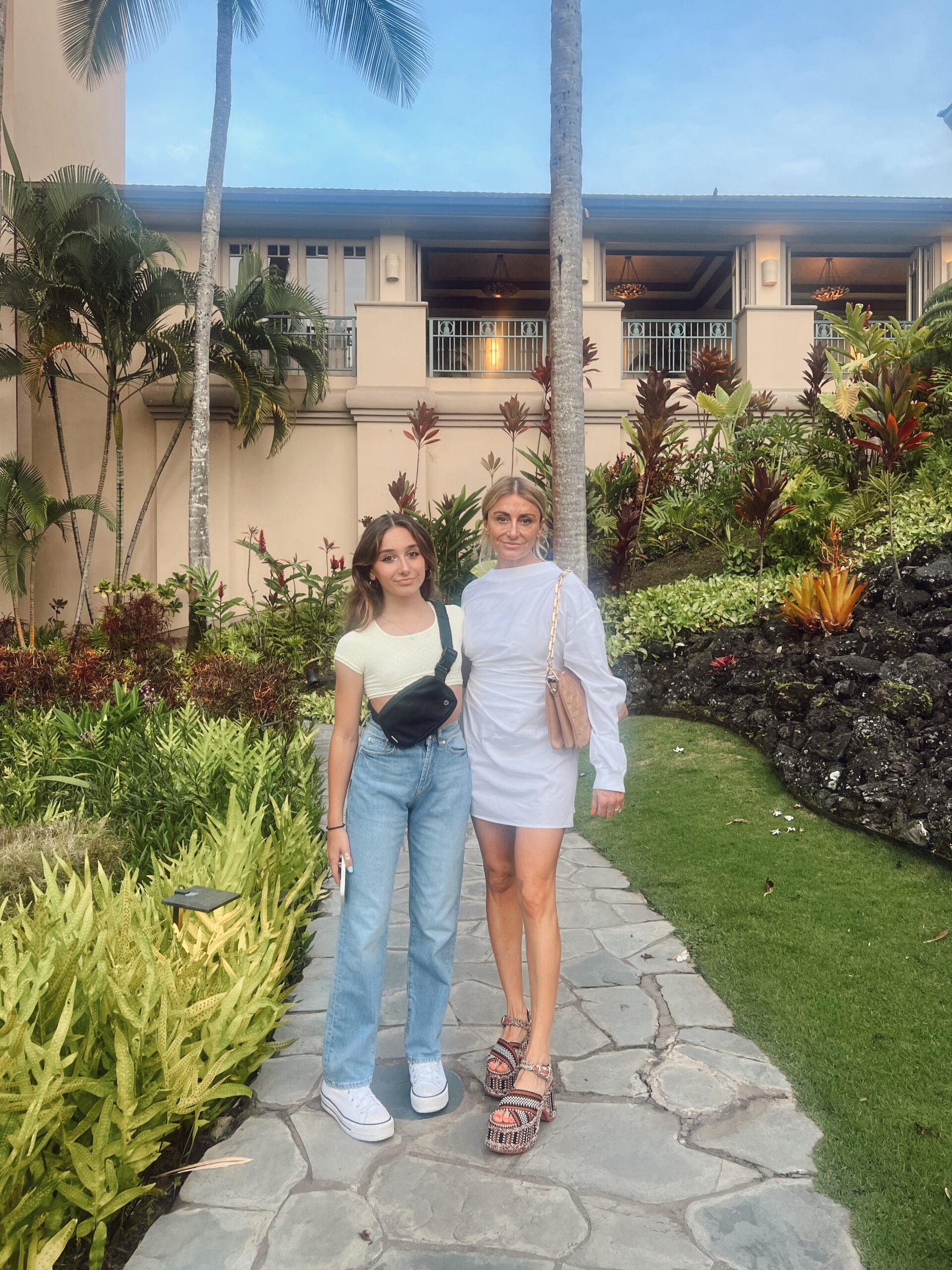 mother and daughter in hawaii