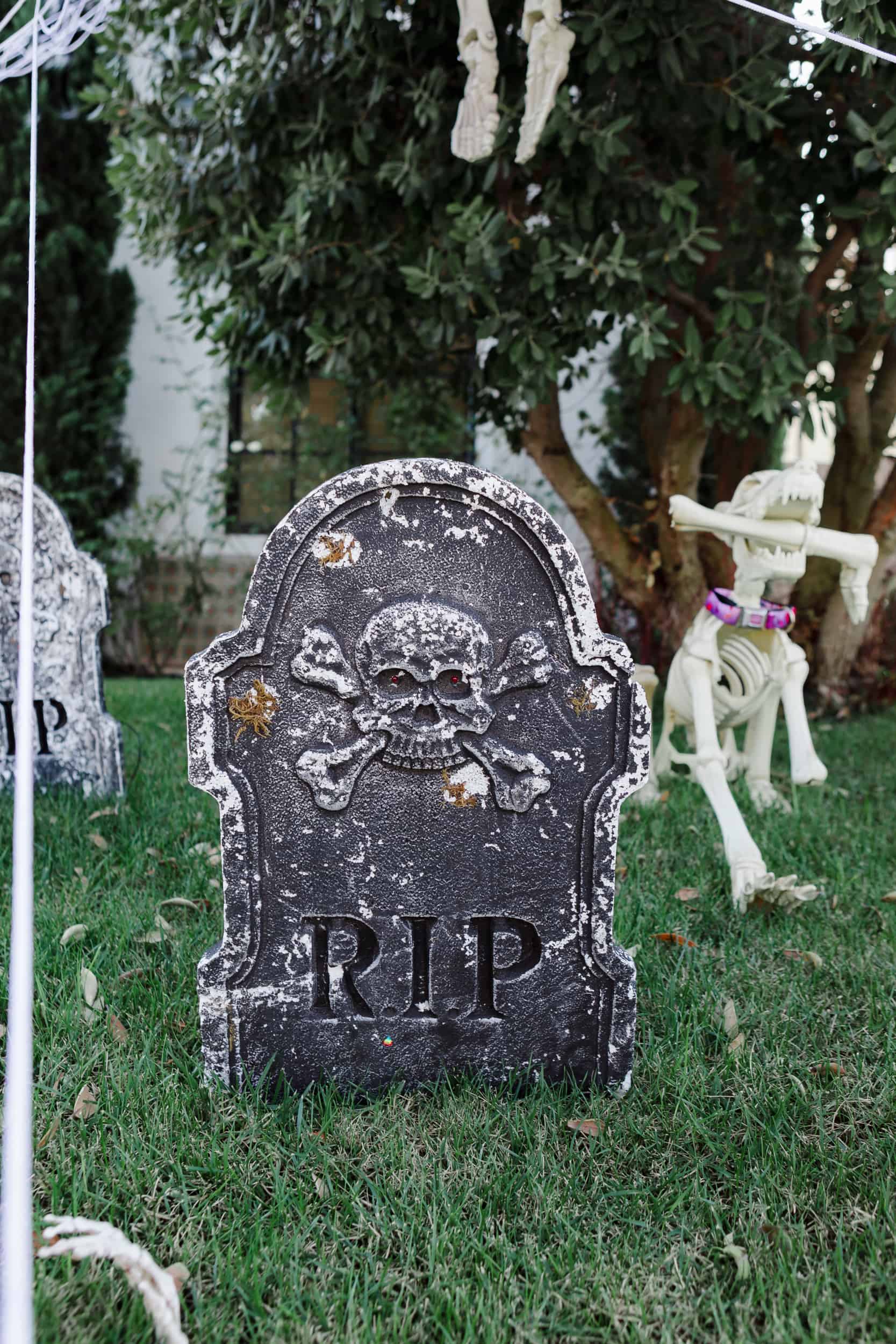 graveyard decorations